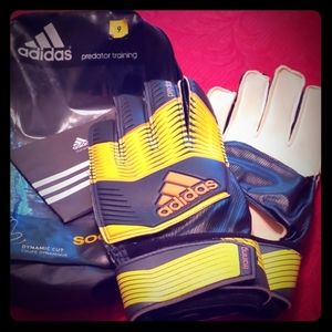 Adidas Predator Training Goalkeeper Gloves Size 9